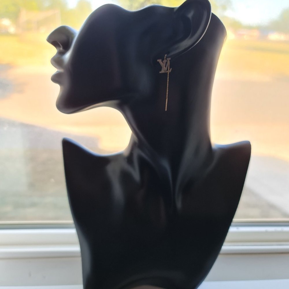 Gold Earring - Picture 14 of 16